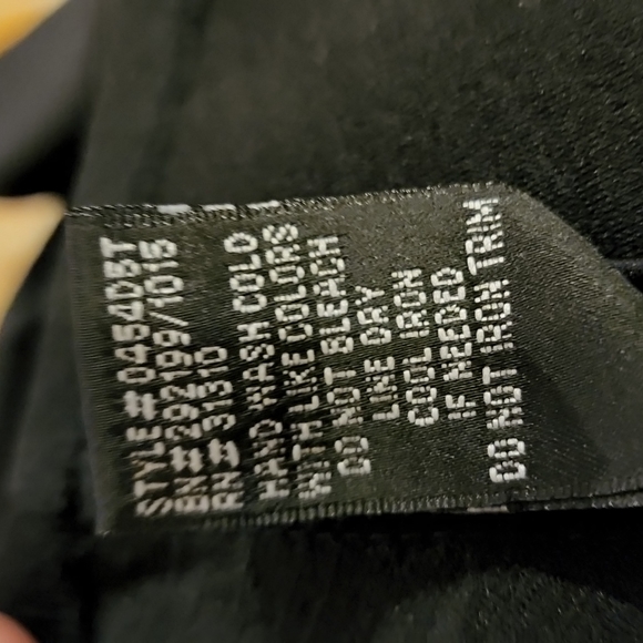 🌺Alyx NWT Peplum Style Top with Gold Metal Detail - Picture 10 of 12